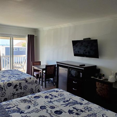 Ocean Surf Inn & Suites Хънтингтън Бийч Екстериор снимка