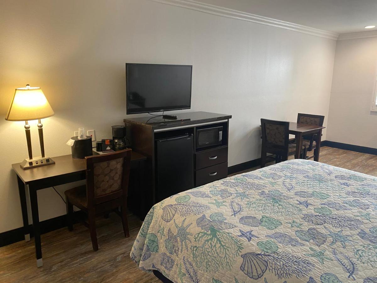 Ocean Surf Inn & Suites Хънтингтън Бийч Екстериор снимка