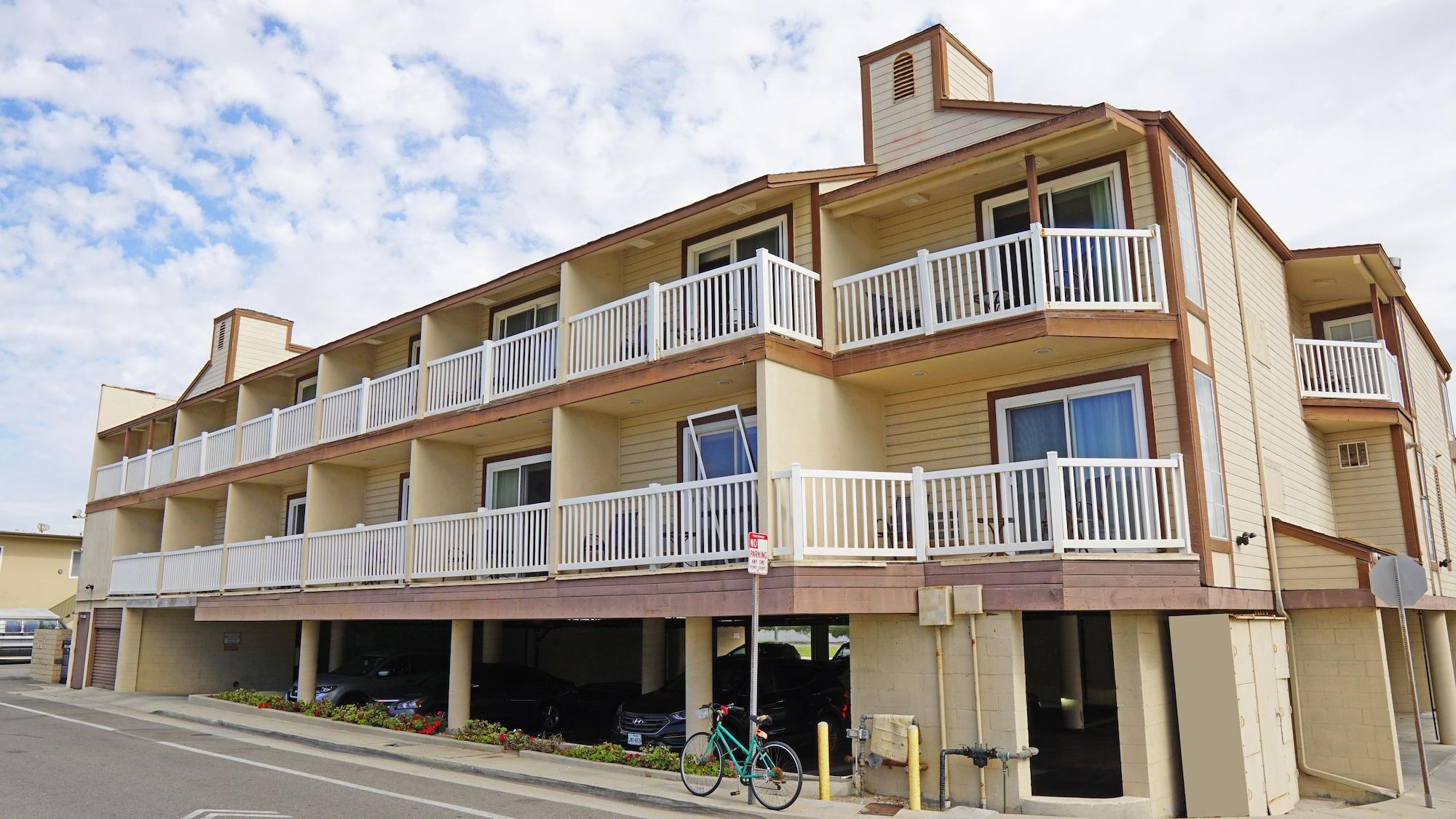 Ocean Surf Inn & Suites Хънтингтън Бийч Екстериор снимка